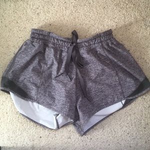grey lulu shorts